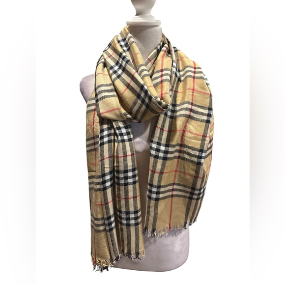 Burberry London wide 100% Cashmere scarf - Picture 2 of 8